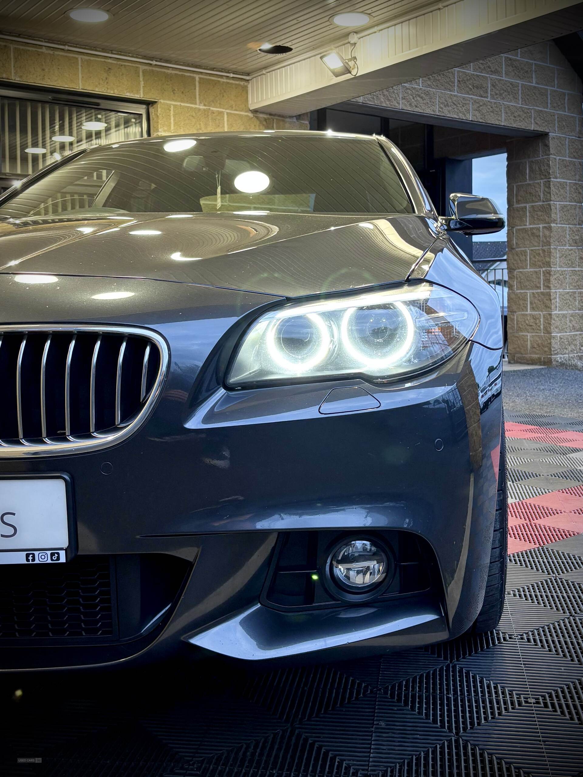 Car Thumbnail 8