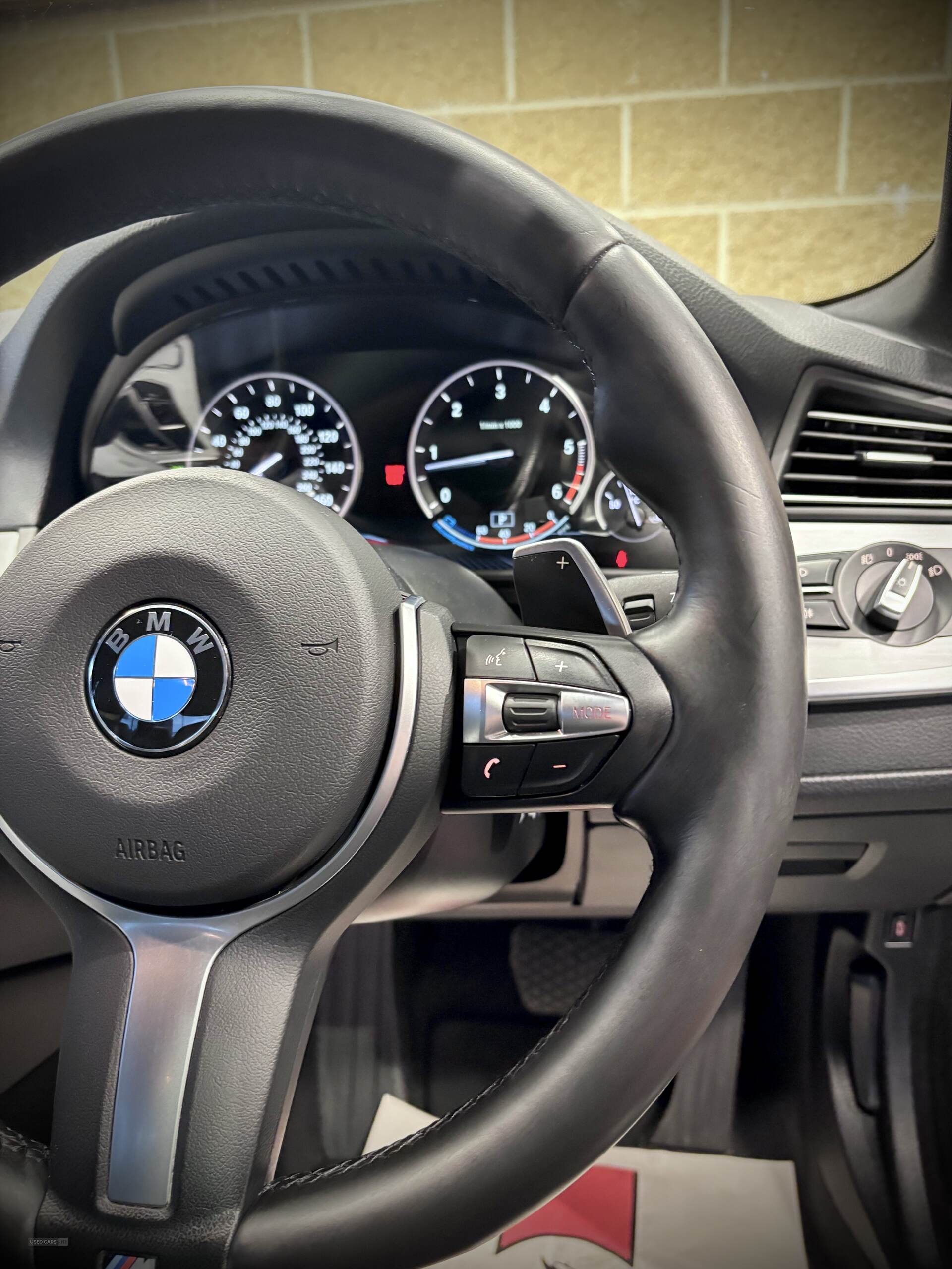 Car Thumbnail 15