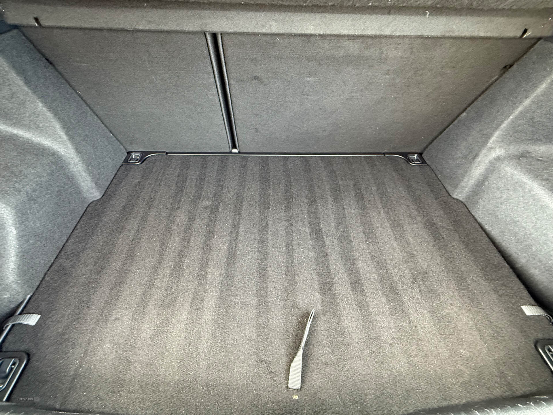 Car Thumbnail 12
