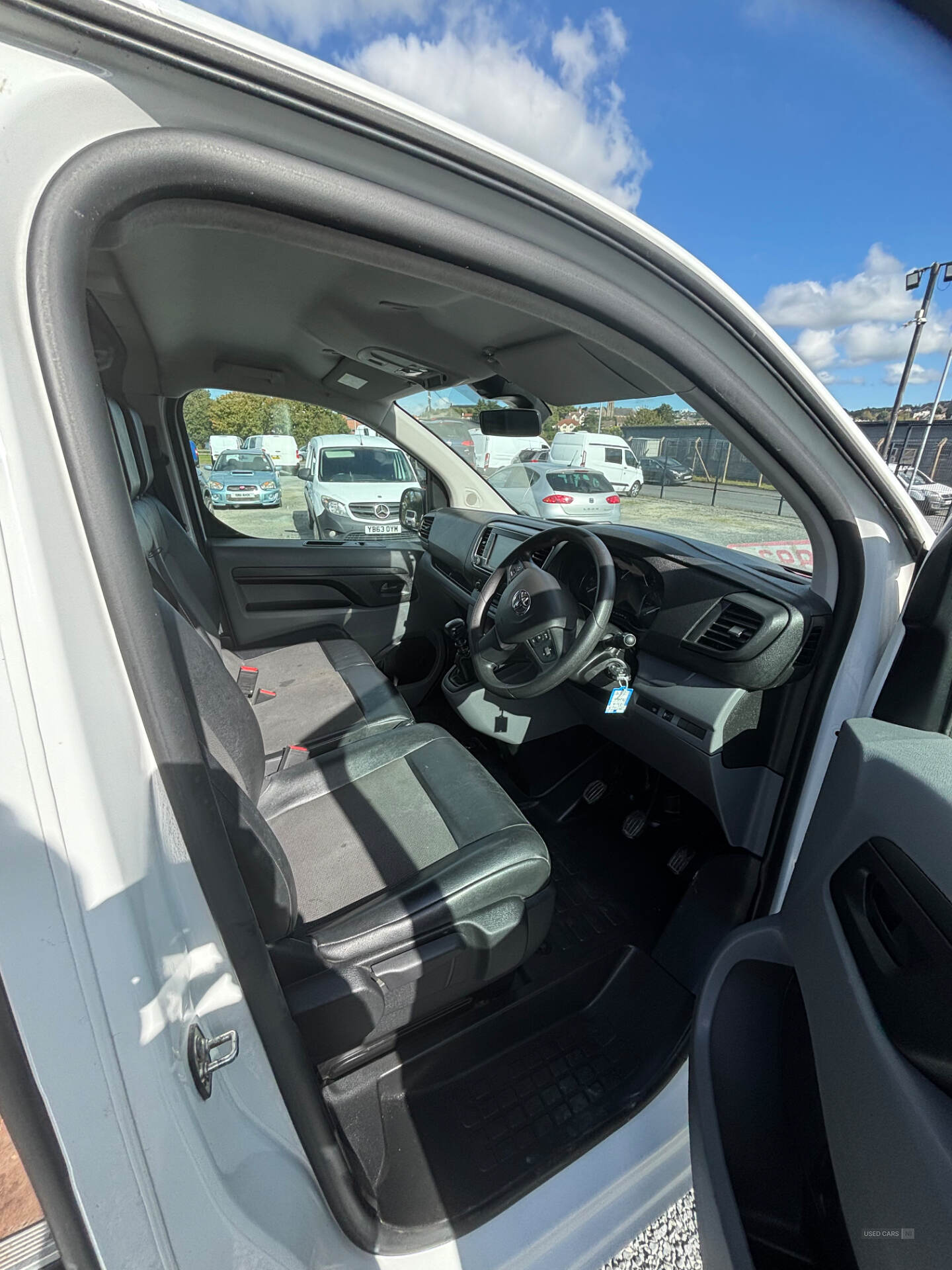 Car Thumbnail 7