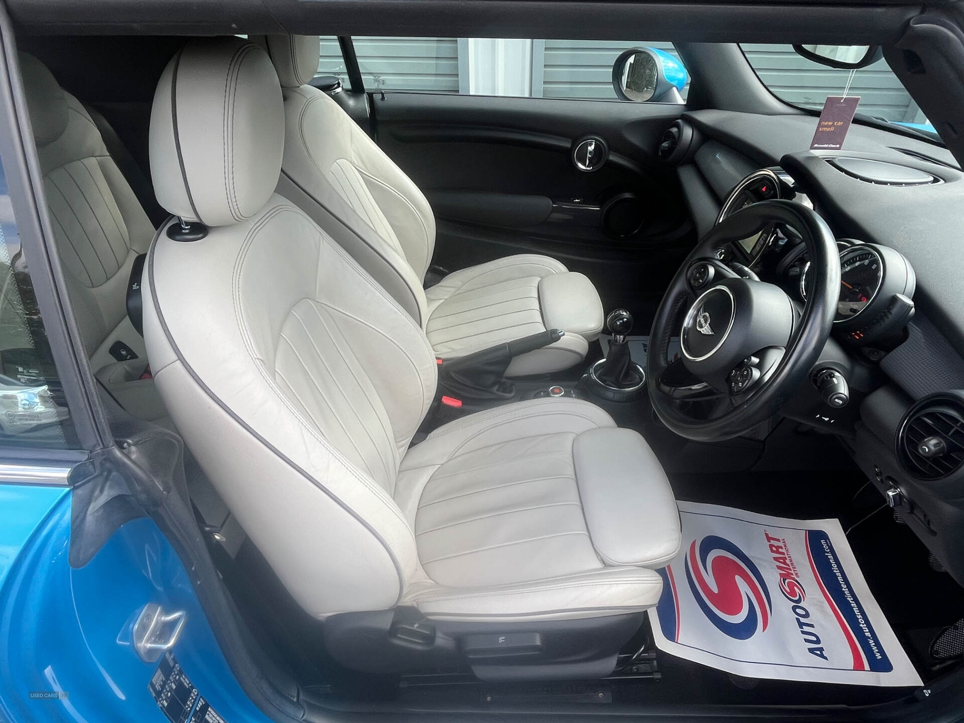 Car Thumbnail 6