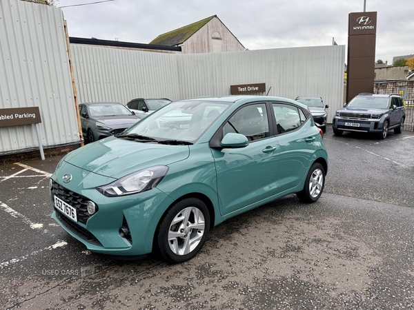 Hyundai i10 HATCHBACK in Down