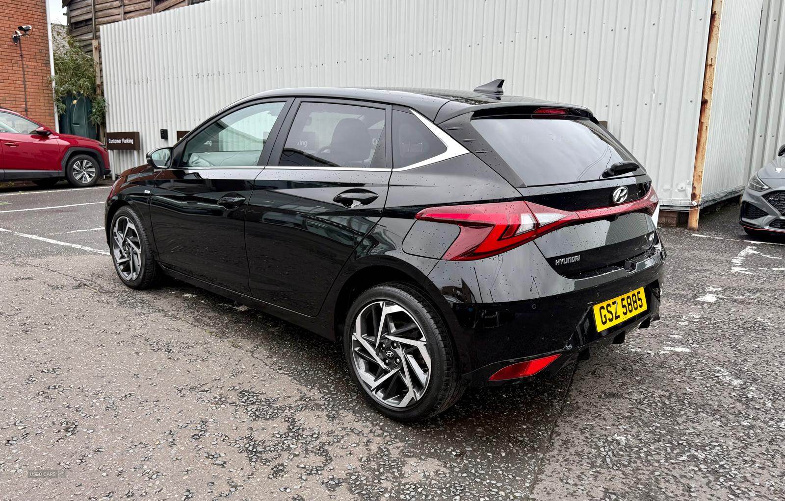 Hyundai i20 HATCHBACK in Down