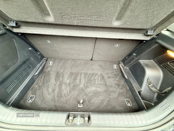 Hyundai i20 HATCHBACK in Down