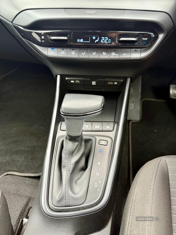 Hyundai i20 HATCHBACK in Down