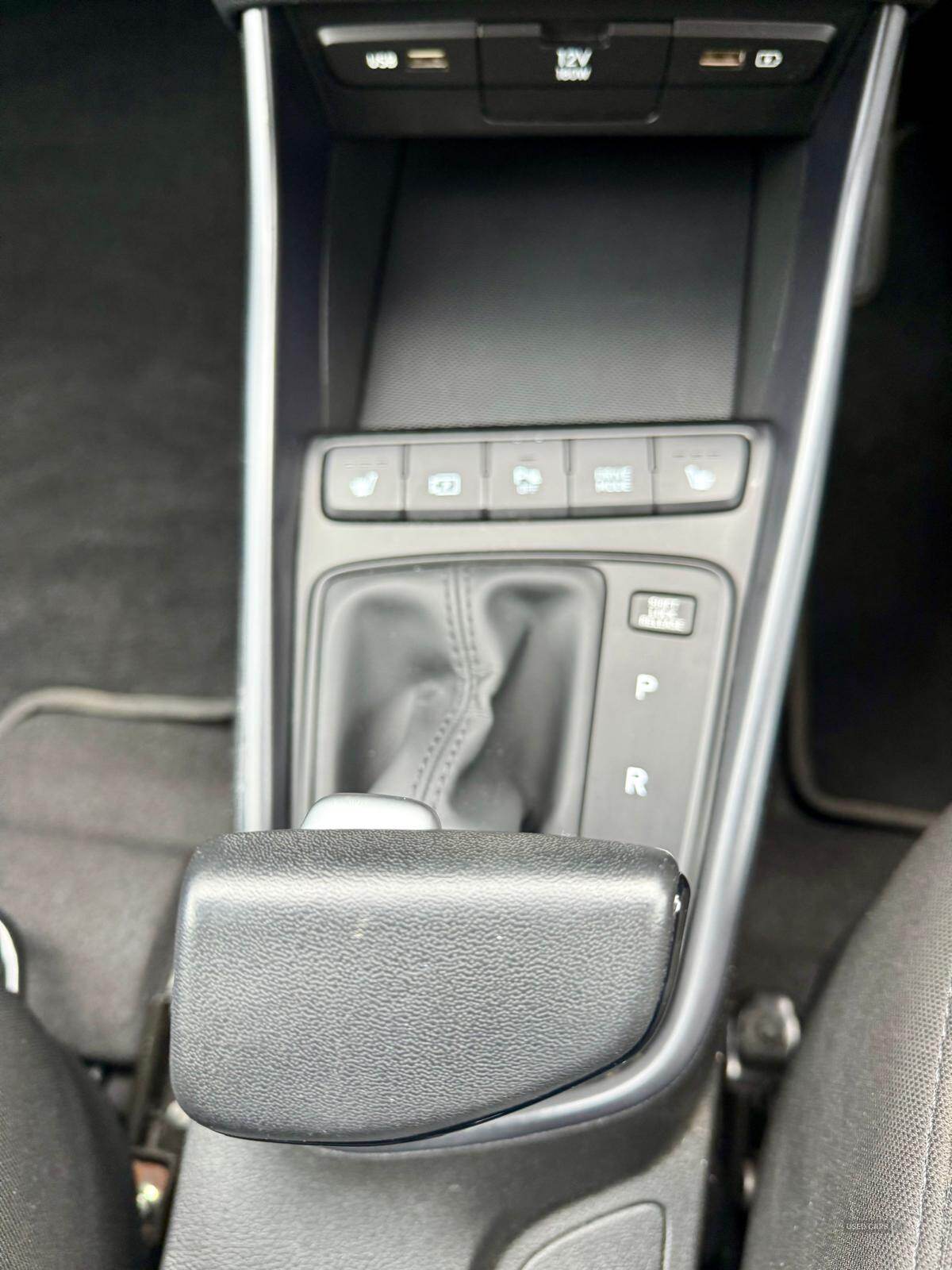 Hyundai i20 HATCHBACK in Down