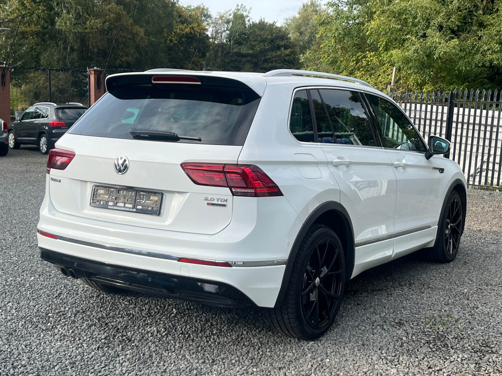 Car Thumbnail 17