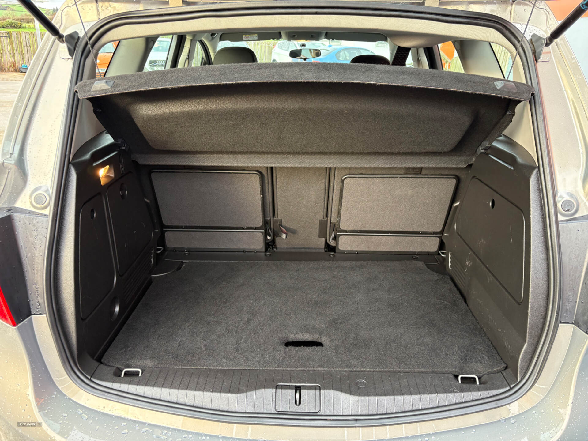 Vauxhall Meriva ESTATE in Derry / Londonderry