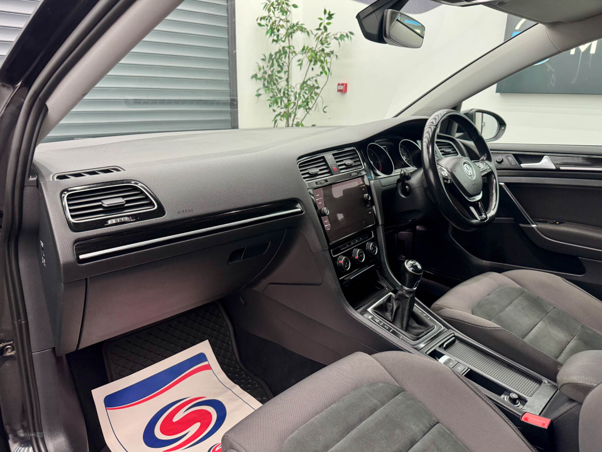 Volkswagen Golf DIESEL HATCHBACK in Derry / Londonderry