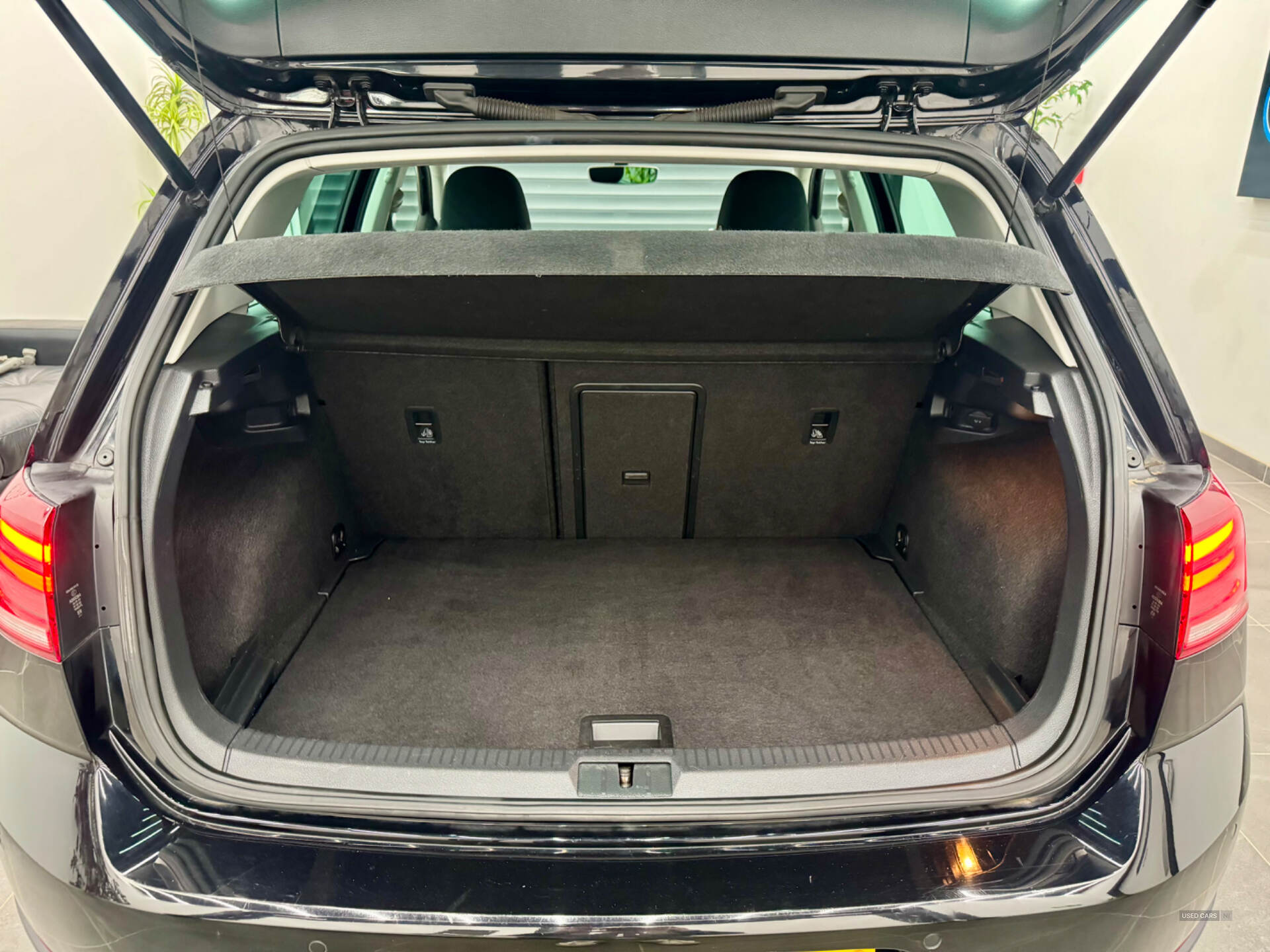 Volkswagen Golf DIESEL HATCHBACK in Derry / Londonderry