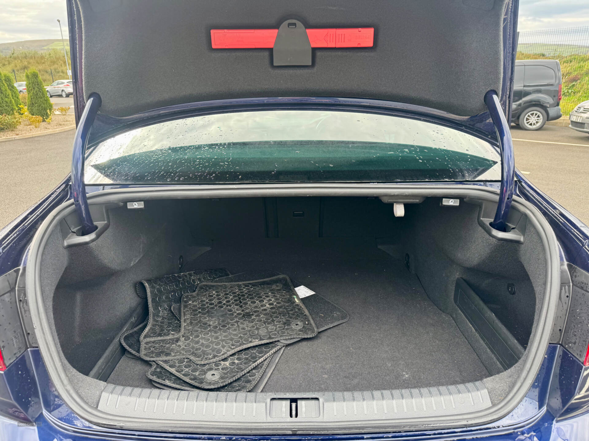Volkswagen Passat DIESEL SALOON in Derry / Londonderry