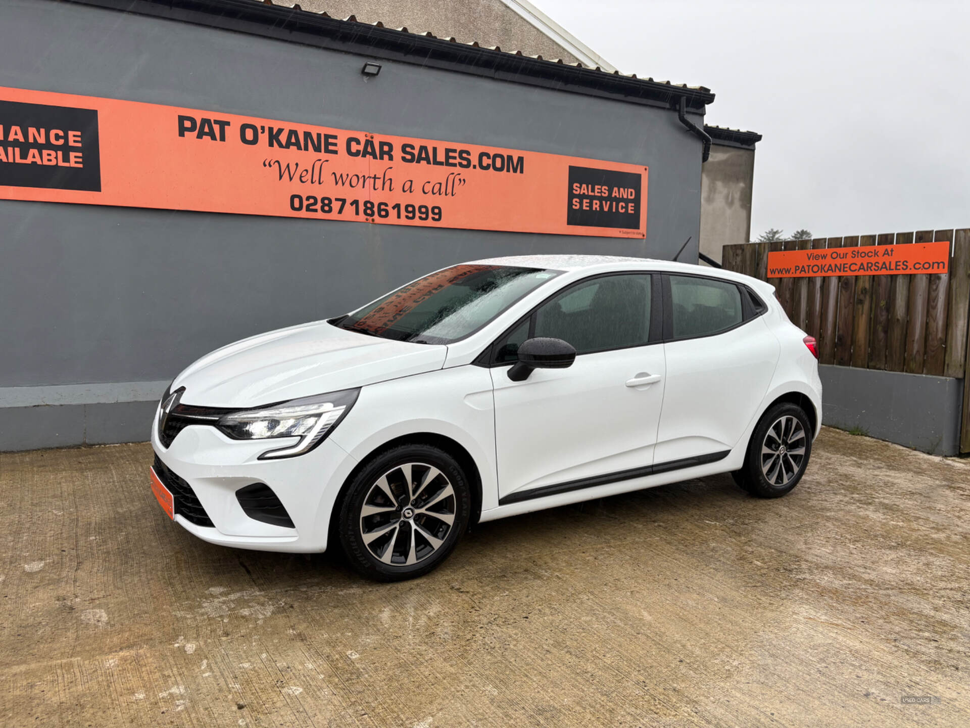 Renault Clio HATCHBACK in Derry / Londonderry