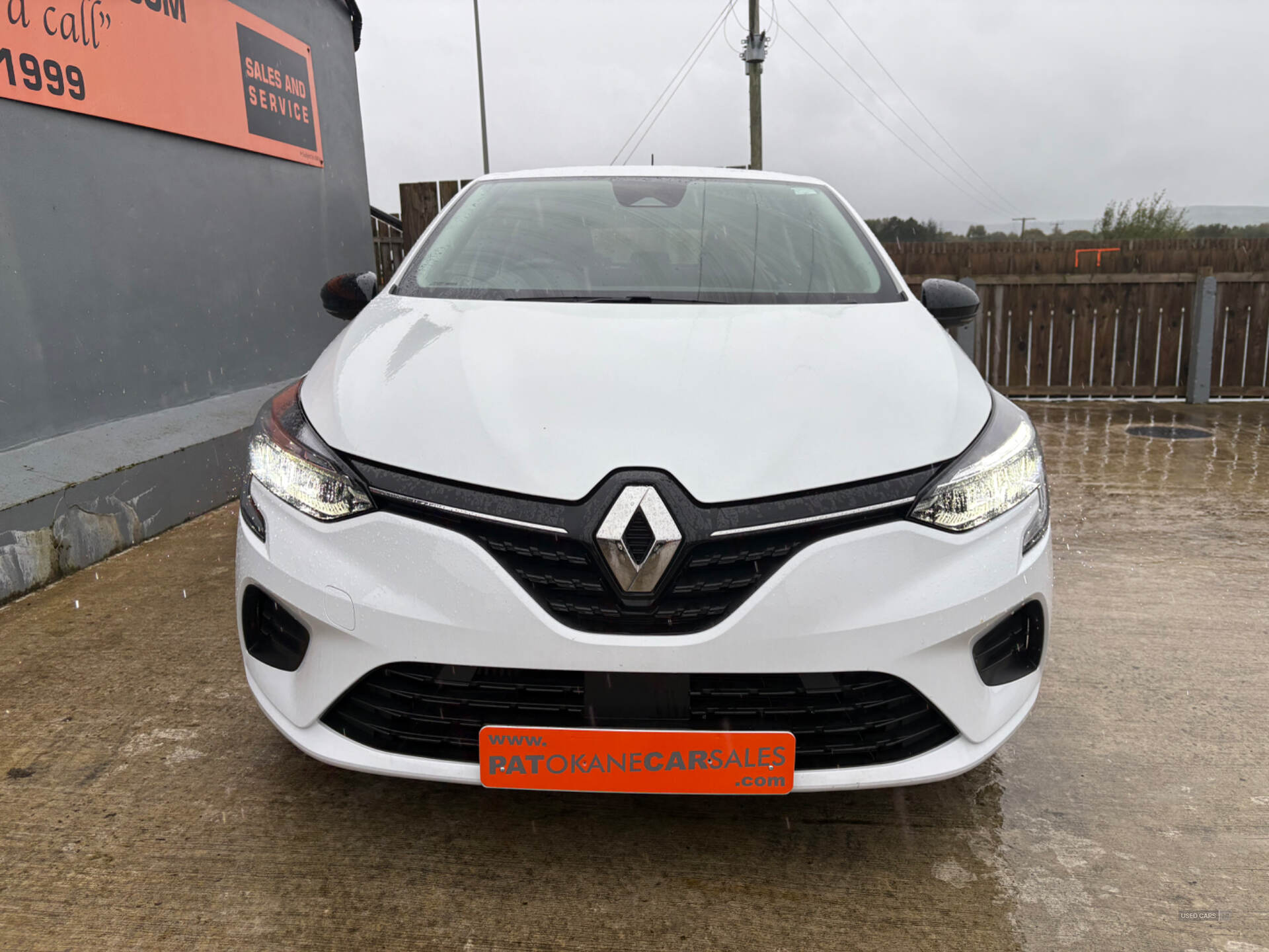 Renault Clio HATCHBACK in Derry / Londonderry
