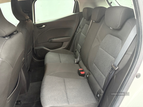 Renault Clio HATCHBACK in Derry / Londonderry