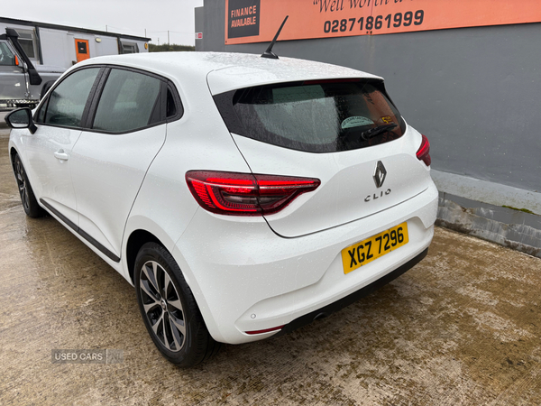 Renault Clio HATCHBACK in Derry / Londonderry