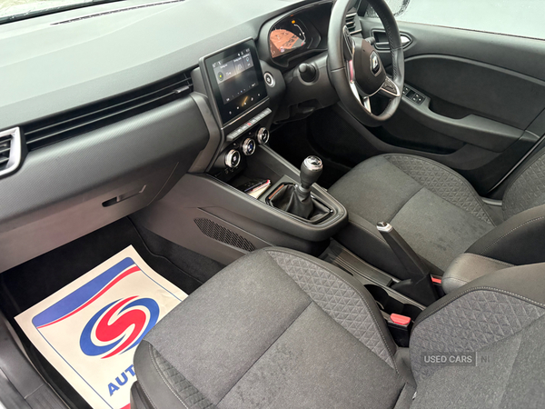 Renault Clio HATCHBACK in Derry / Londonderry