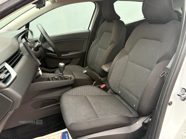Renault Clio HATCHBACK in Derry / Londonderry