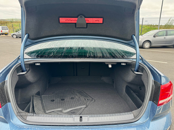Volkswagen Passat DIESEL SALOON in Derry / Londonderry
