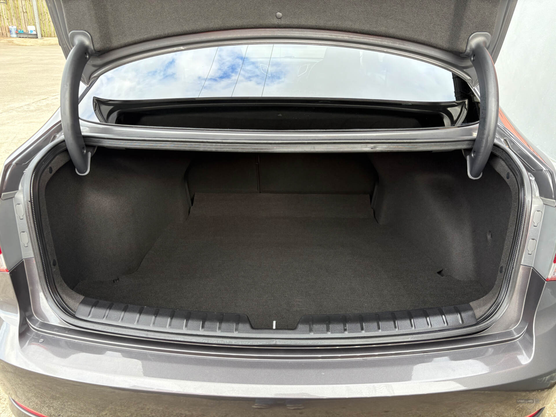 Hyundai i40 DIESEL SALOON in Derry / Londonderry