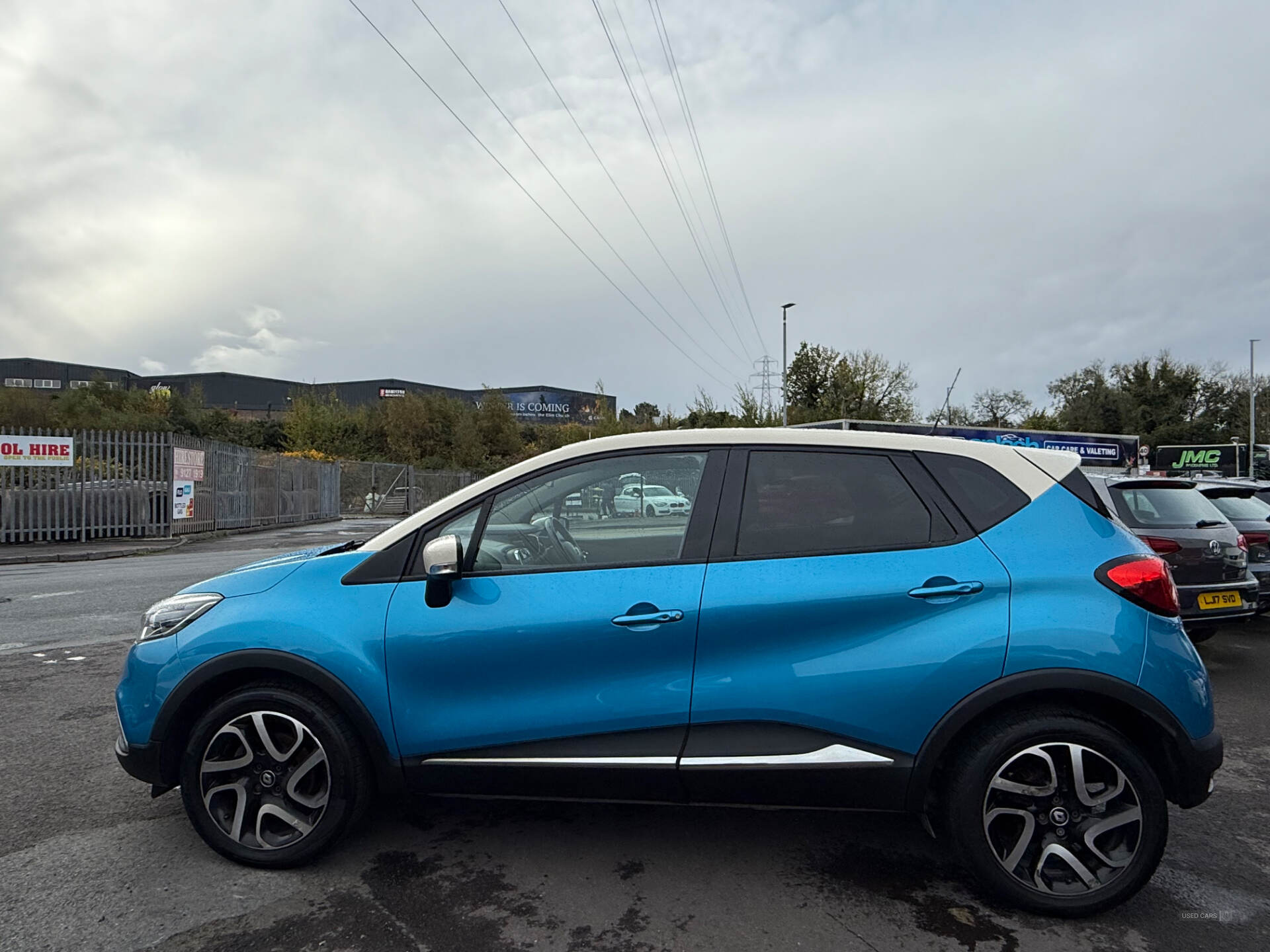 Car Thumbnail 4