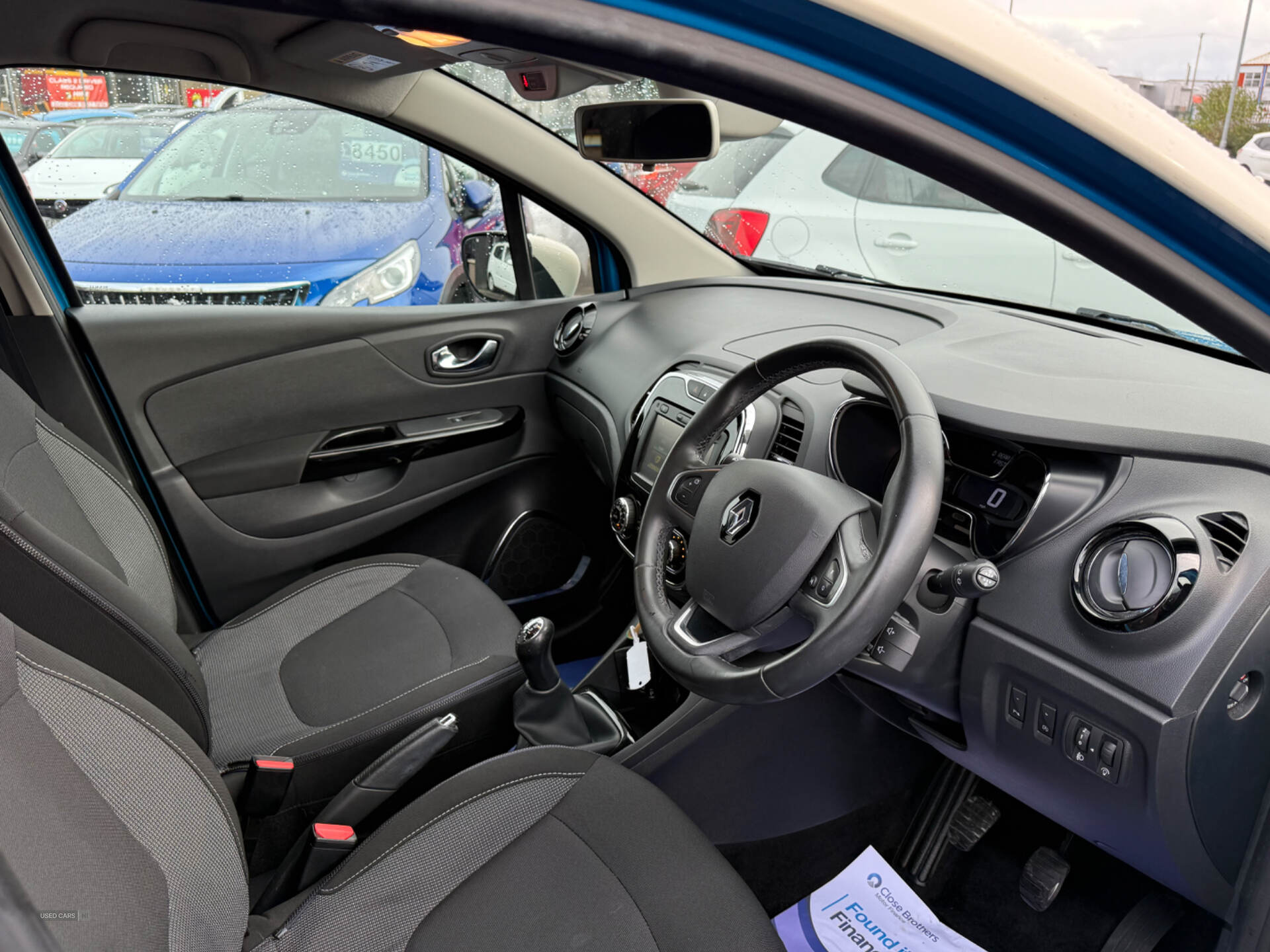 Car Thumbnail 12