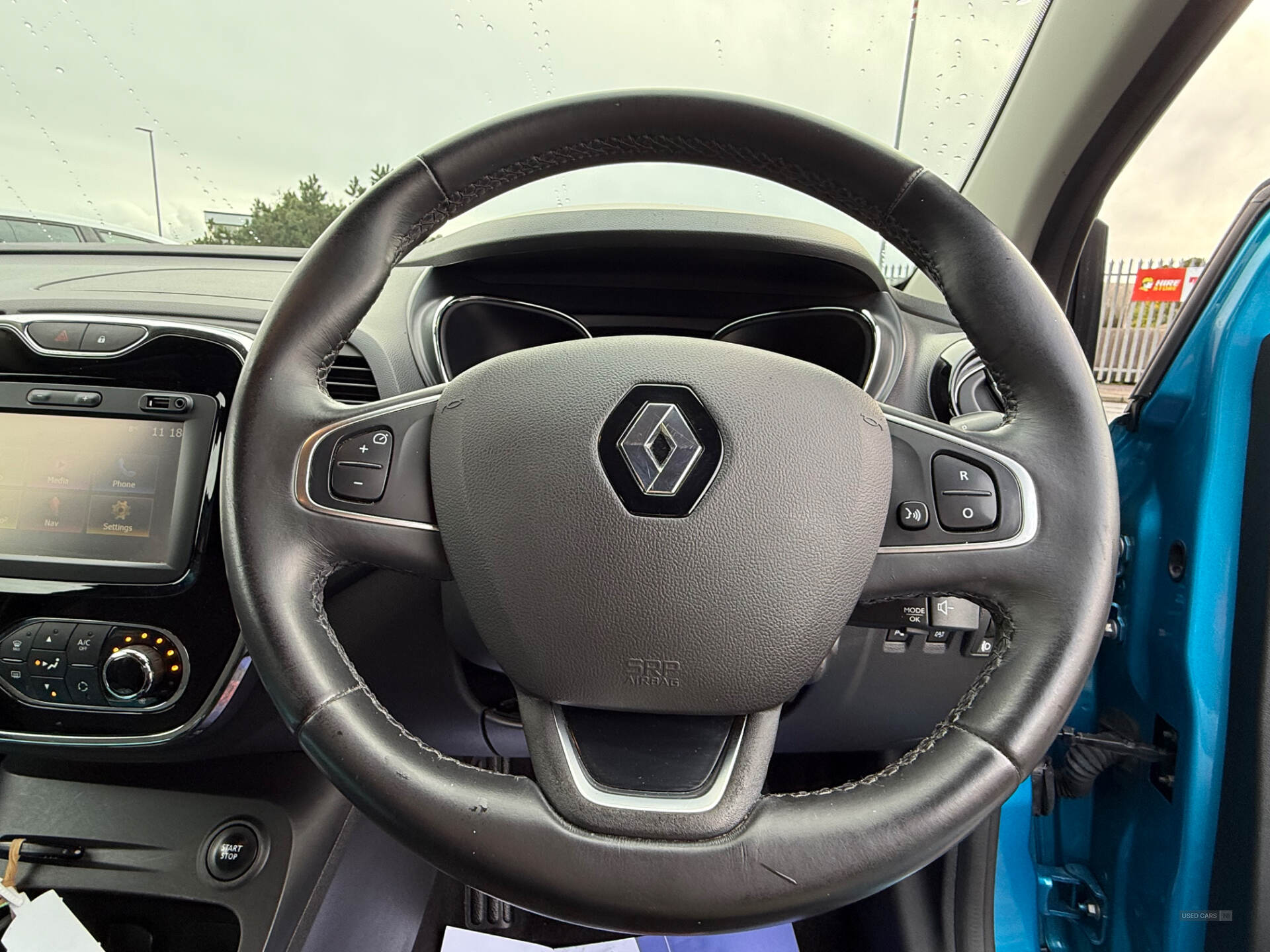 Car Thumbnail 15