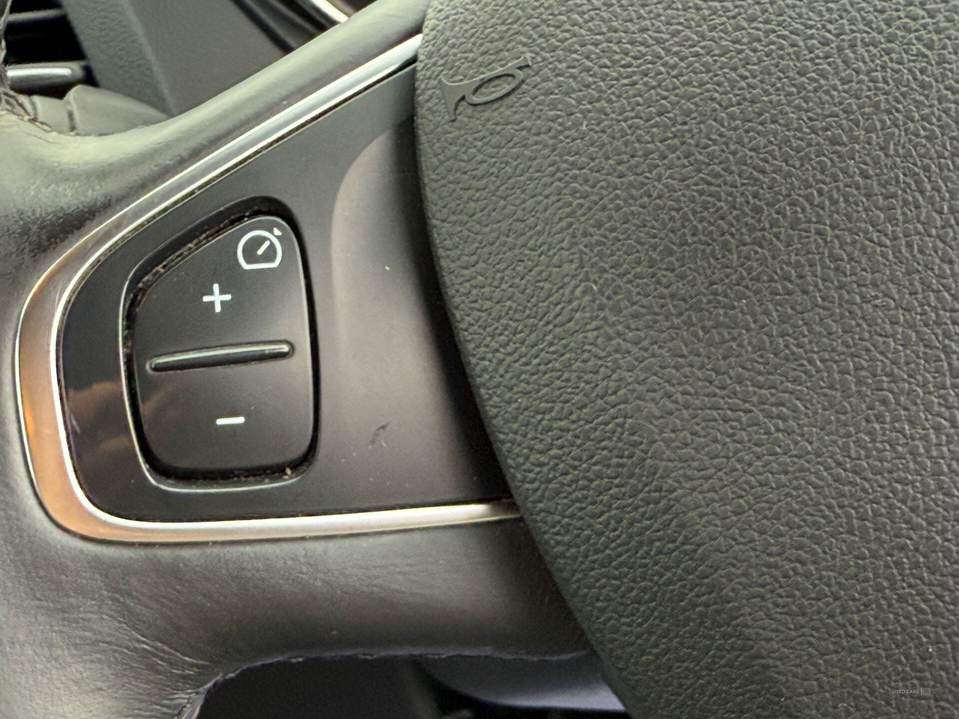 Car Thumbnail 16