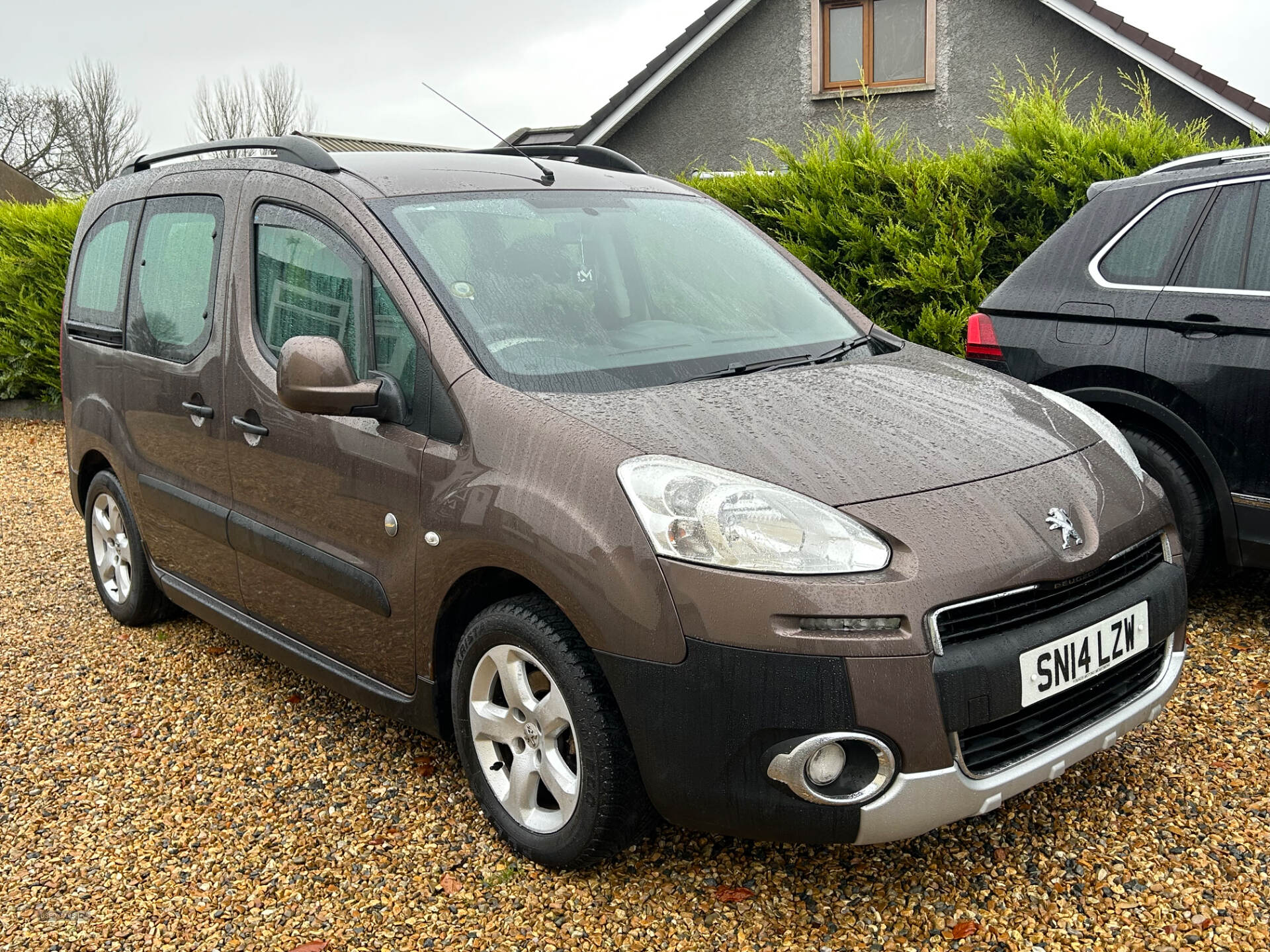 Mar 2014 Peugeot Partner Tepee 1.6 HDi 115 Outdoor 5dr