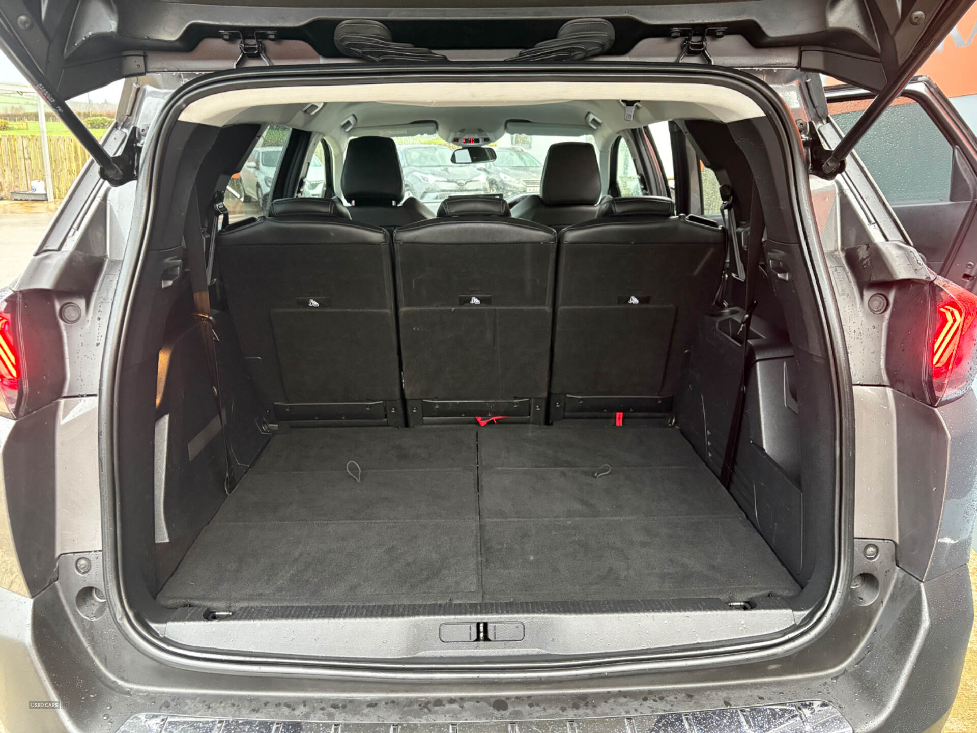 Peugeot 5008 5dr in Derry / Londonderry