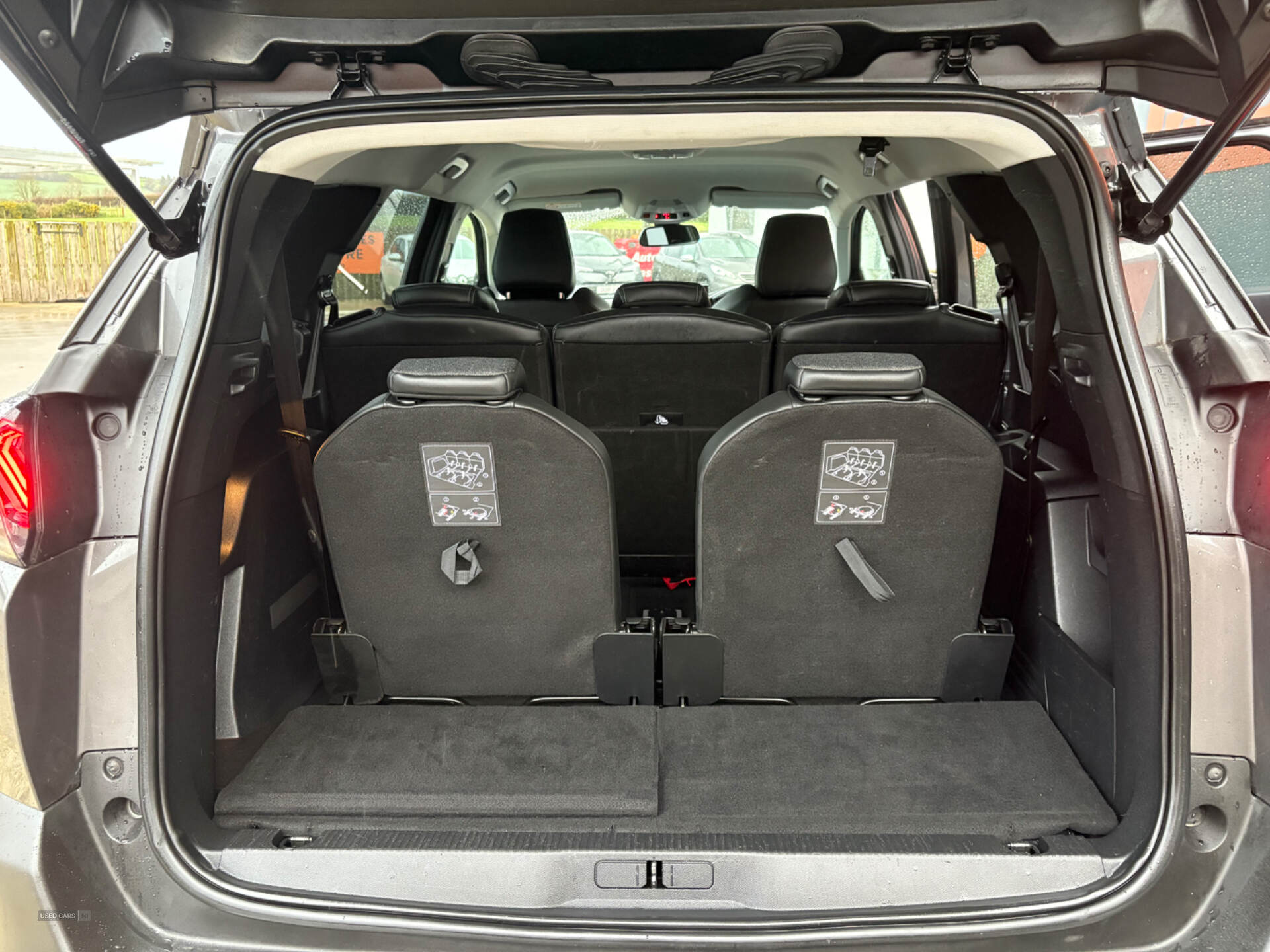 Peugeot 5008 5dr in Derry / Londonderry