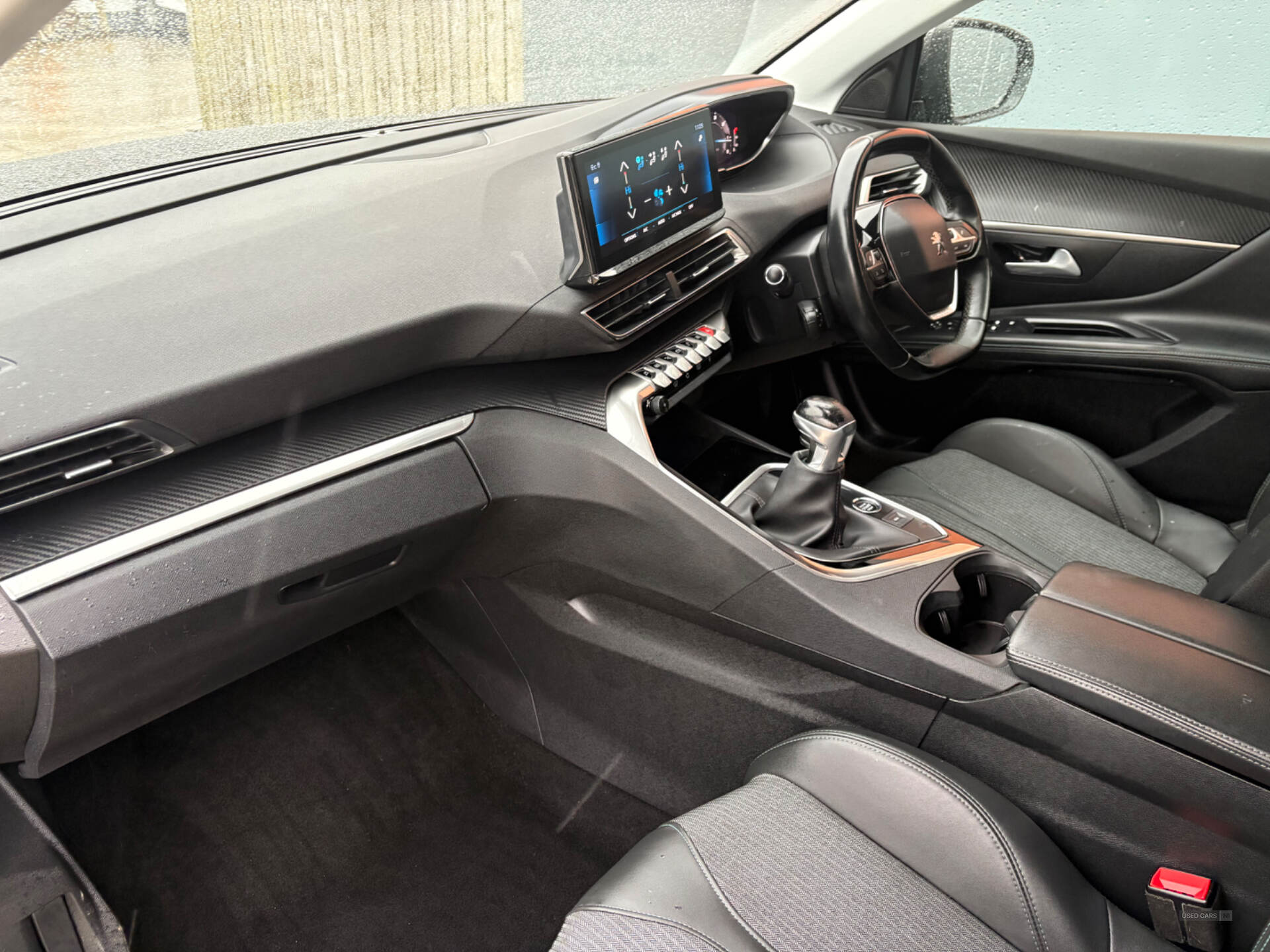 Peugeot 5008 5dr in Derry / Londonderry