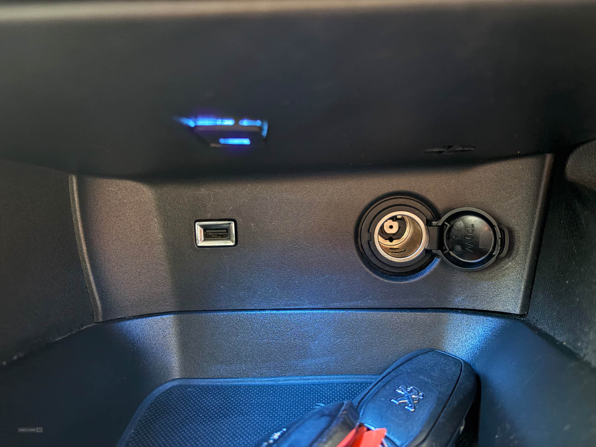 Peugeot 5008 5dr in Derry / Londonderry