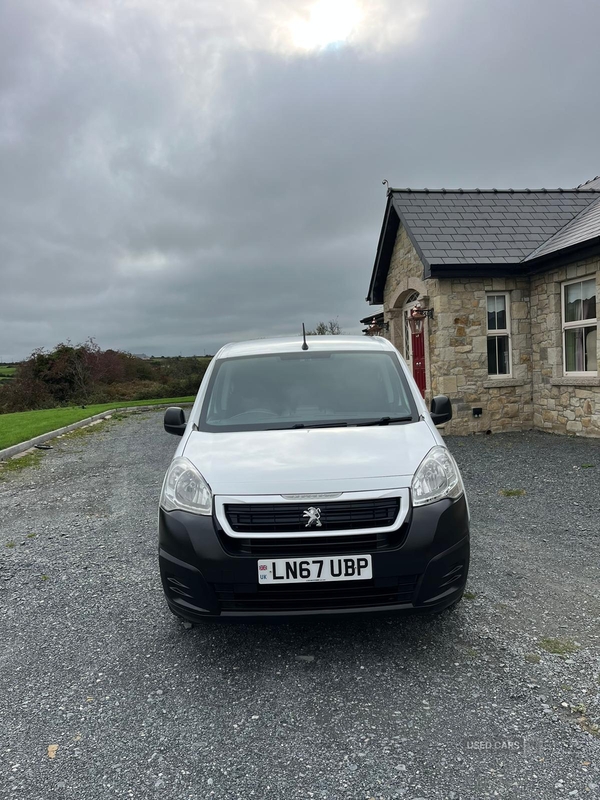 Peugeot Partner L1 DIESEL in Down