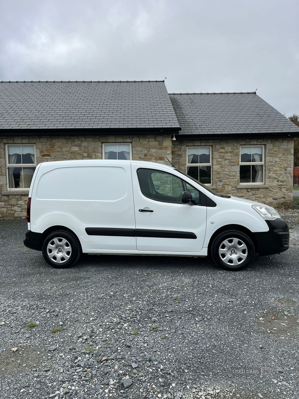 Peugeot Partner L1 DIESEL in Down