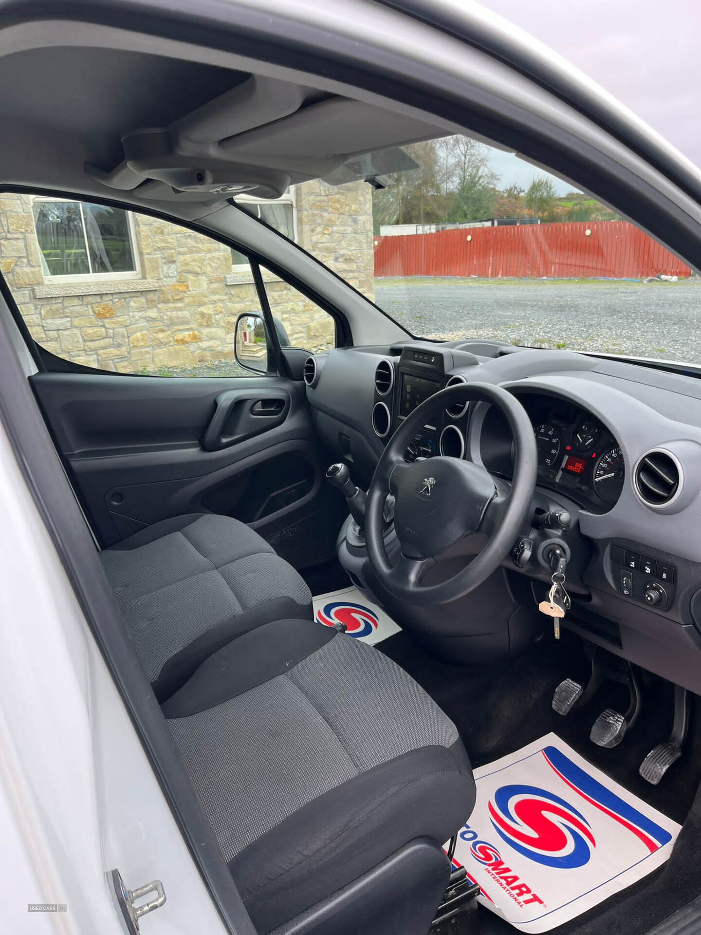 Peugeot Partner L1 DIESEL in Down