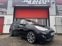 Citroen C3 1.2 PureTech Platinum Hatchback 5dr Petrol Manual Euro 6 (82 ps) in Derry / Londonderry