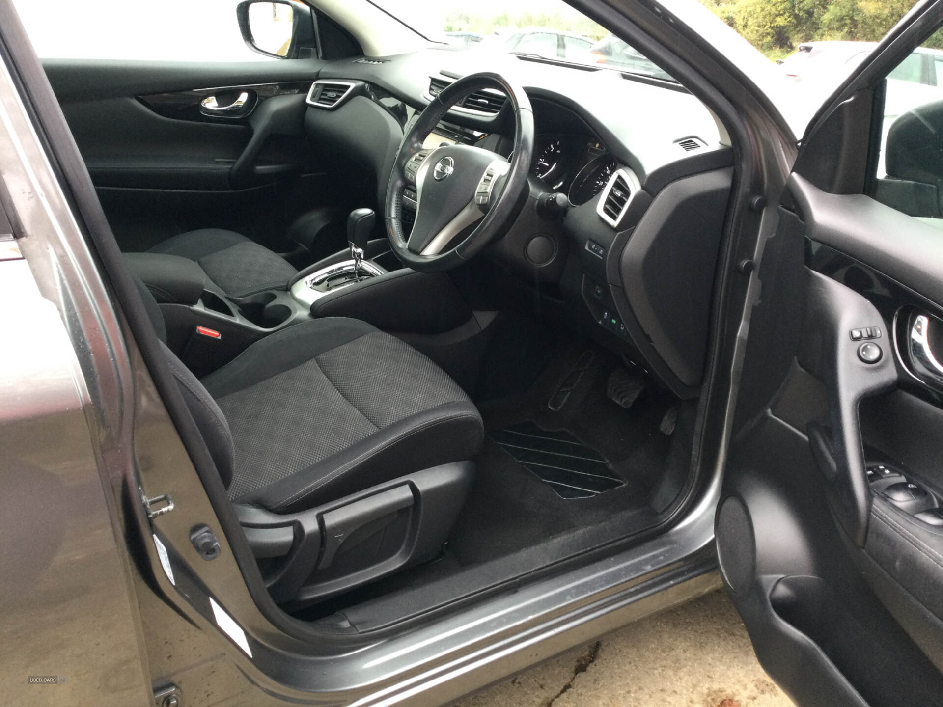 Nissan Qashqai DIESEL HATCHBACK in Derry / Londonderry