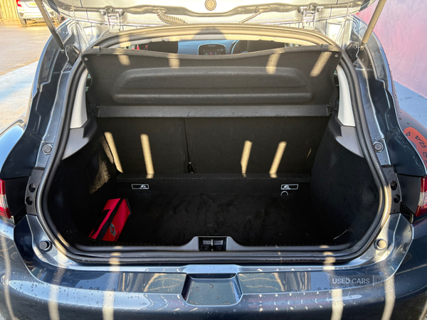 Renault Clio HATCHBACK in Derry / Londonderry