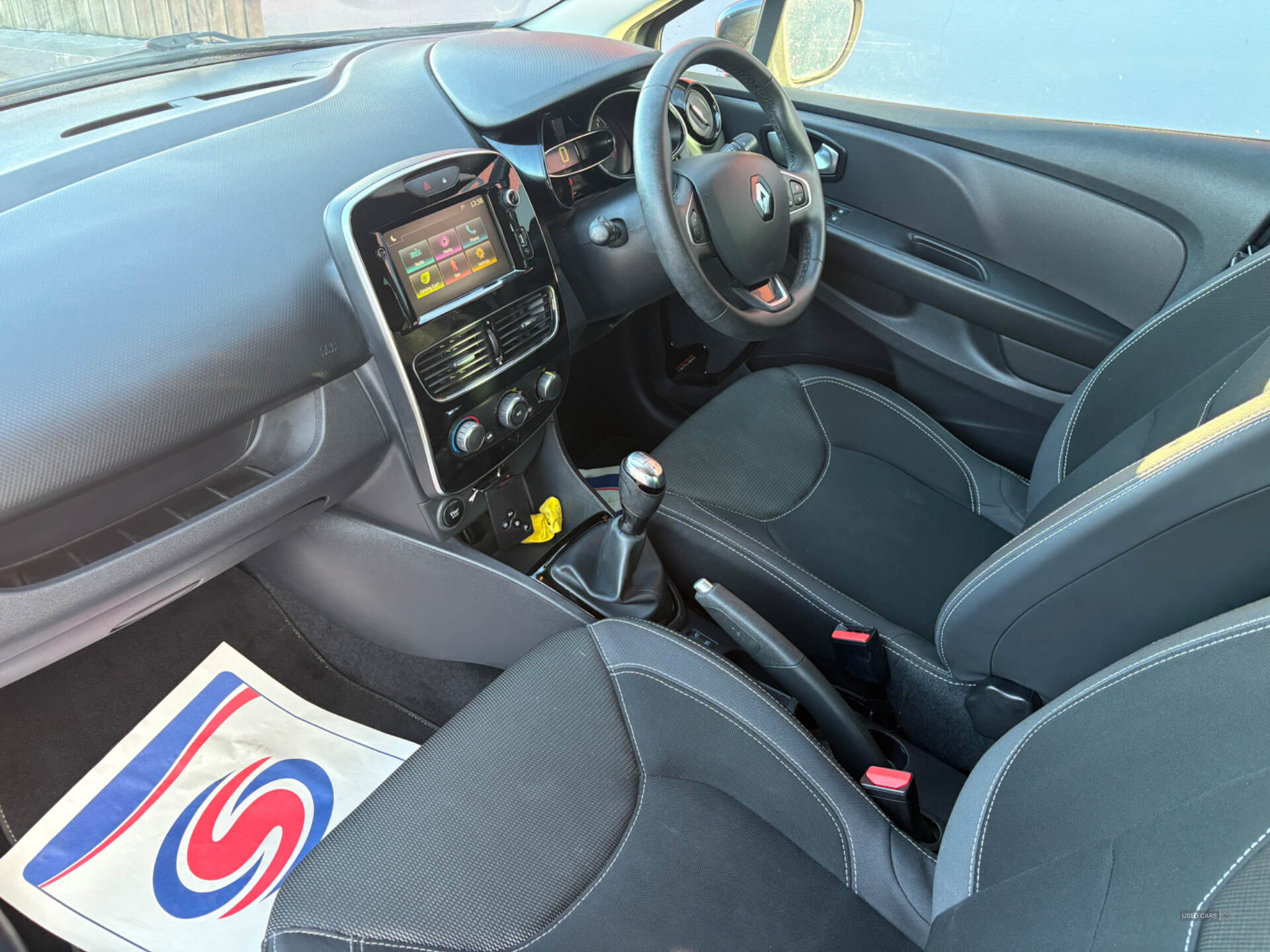 Renault Clio HATCHBACK in Derry / Londonderry