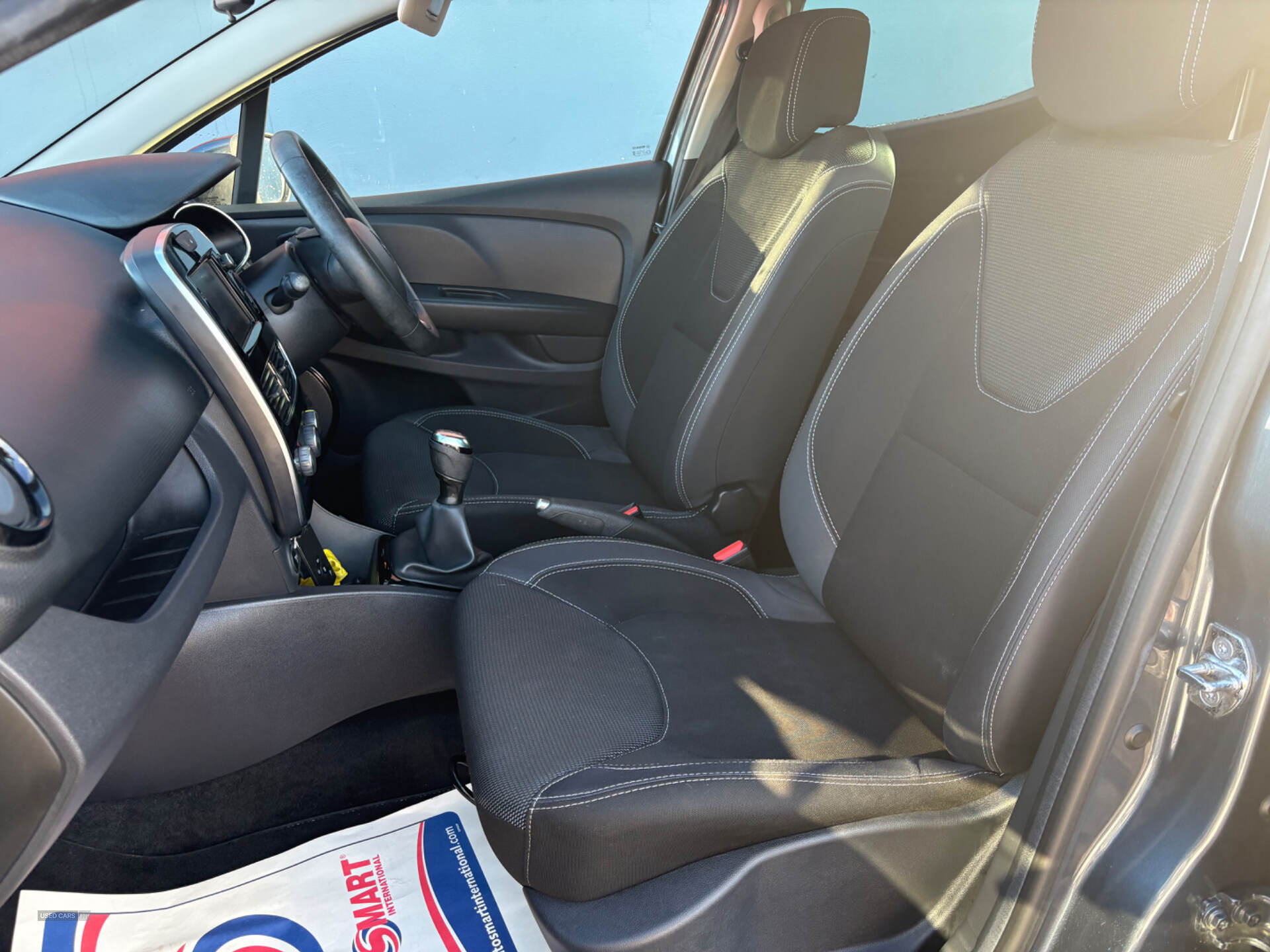 Renault Clio HATCHBACK in Derry / Londonderry