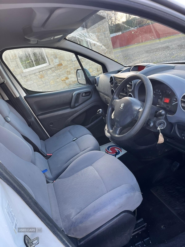 Peugeot Partner L1 DIESEL in Down
