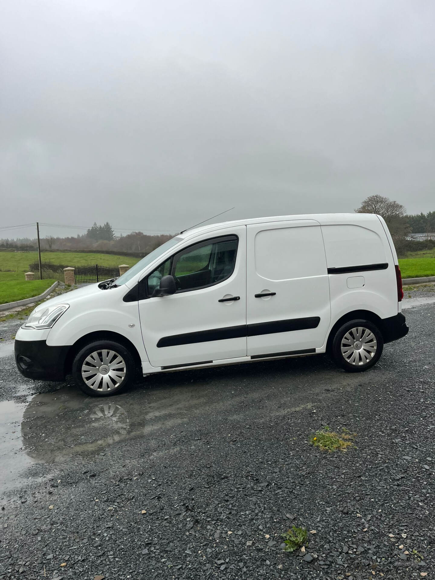 Citroen Berlingo L1 DIESEL in Down