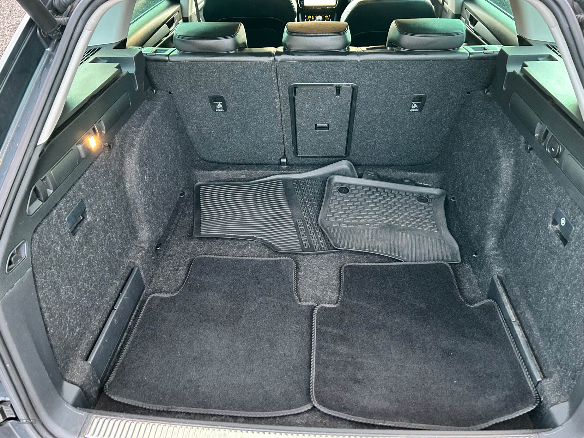 Skoda Superb DIESEL ESTATE in Antrim