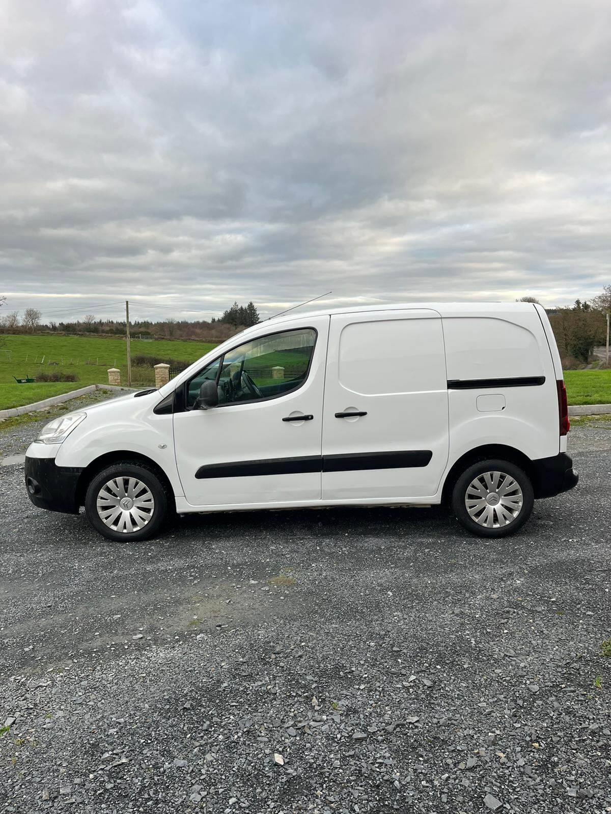 Citroen Berlingo L1 DIESEL in Down