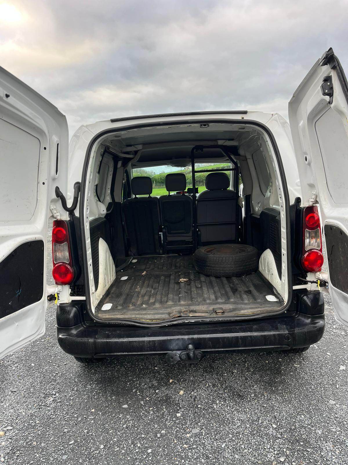 Citroen Berlingo L1 DIESEL in Down