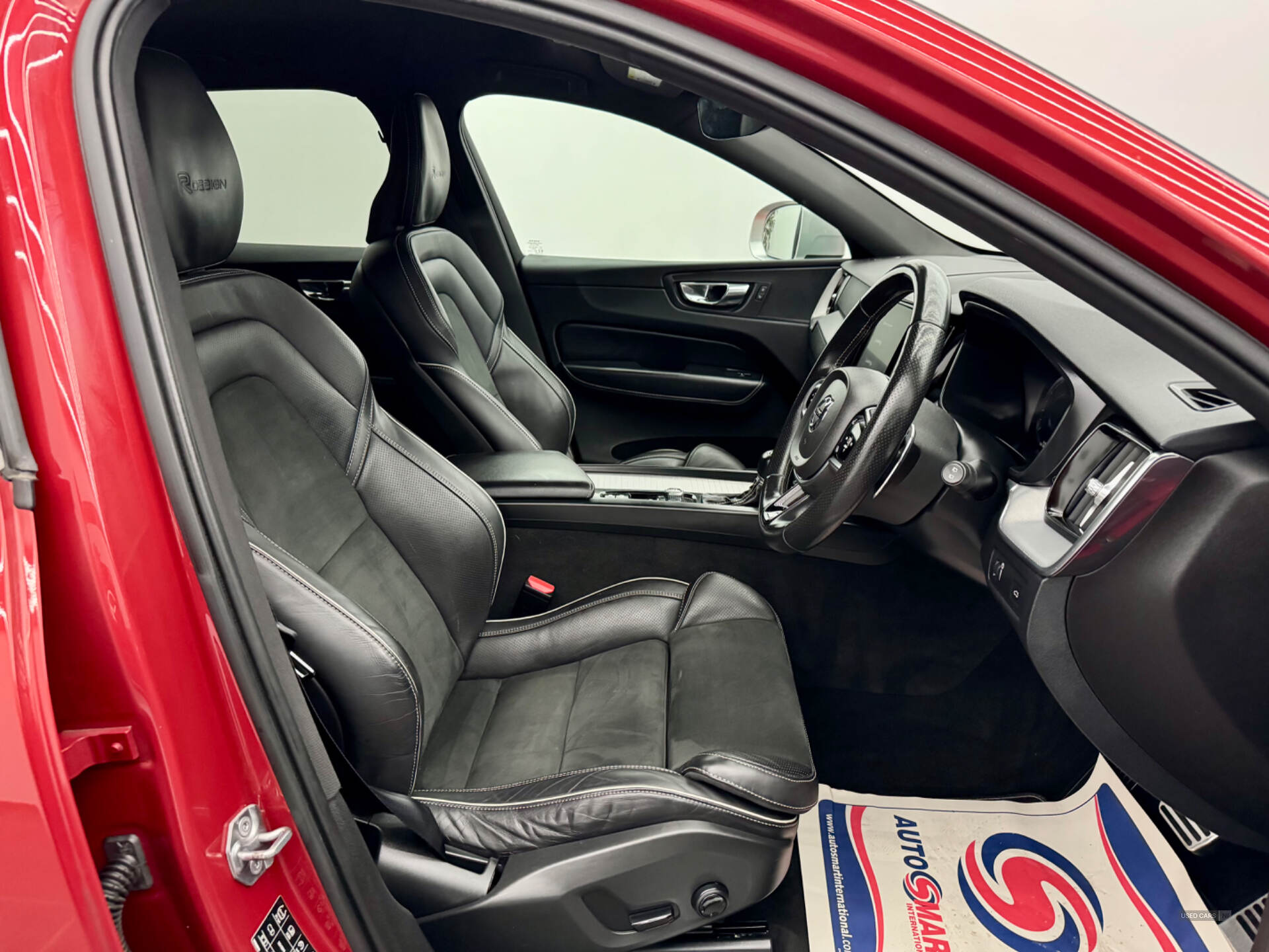 Volvo XC60 DIESEL ESTATE in Derry / Londonderry