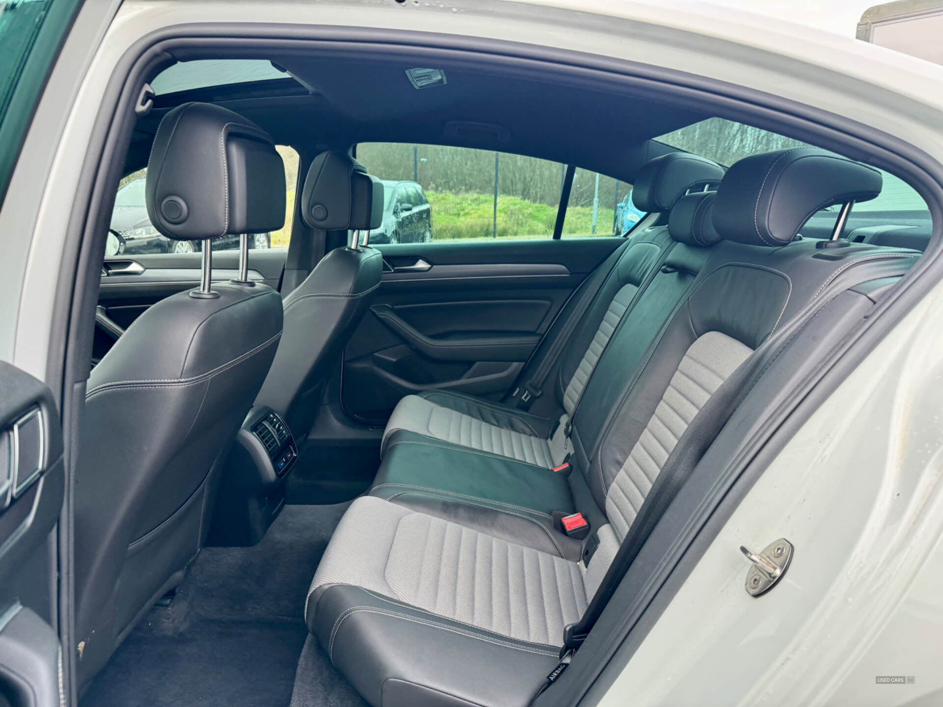 Volkswagen Passat DIESEL SALOON in Derry / Londonderry