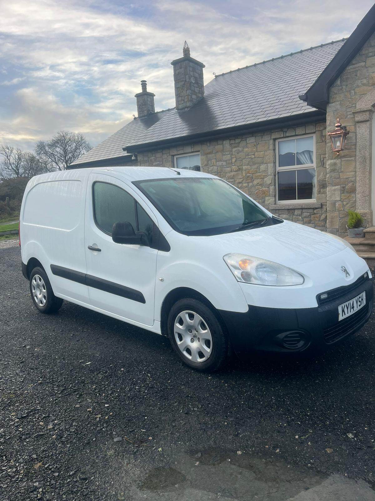 Peugeot Partner L1 DIESEL in Down