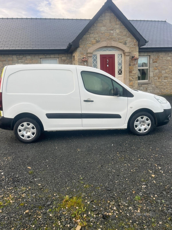 Peugeot Partner L1 DIESEL in Down