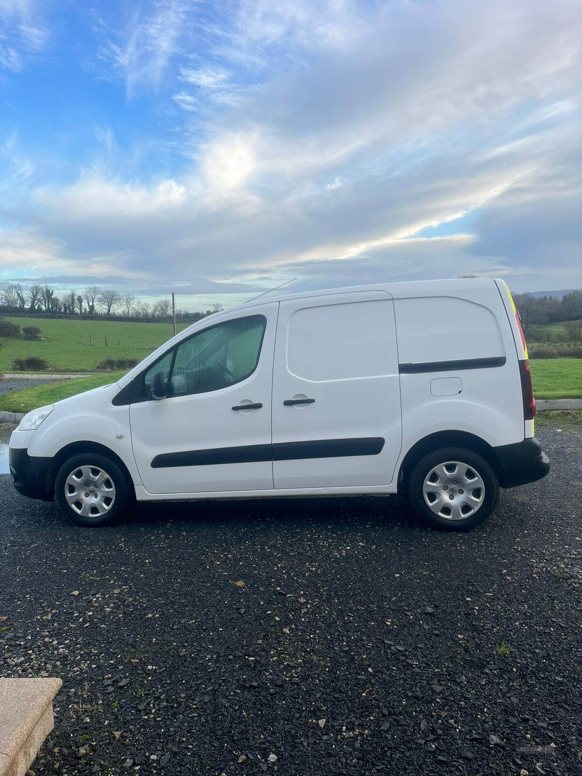 Peugeot Partner L1 DIESEL in Down